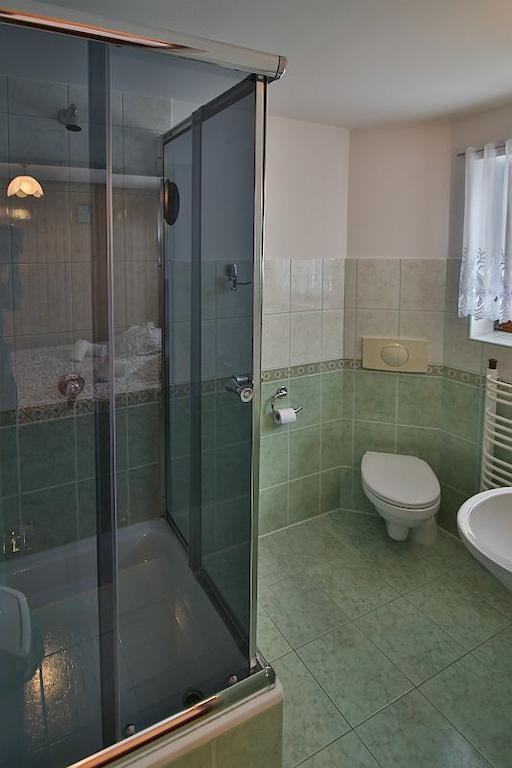 Osrodek Wypoczynku Dziubas Jan - 500 M Od Stacji Narciarskiej Kaniowka Białka Tatrzańska Room photo